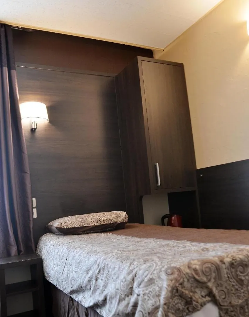 Hotel Du Parc Malakoff 2*,